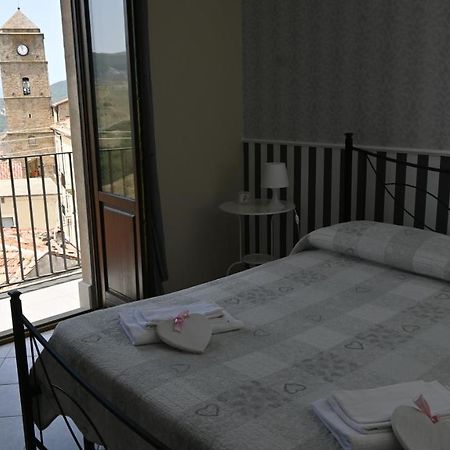 B&B La Margherita Pietrapertosa Bagian luar foto