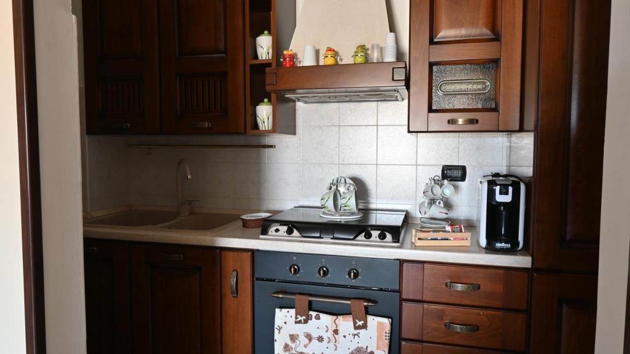 B&B La Margherita Pietrapertosa Bagian luar foto